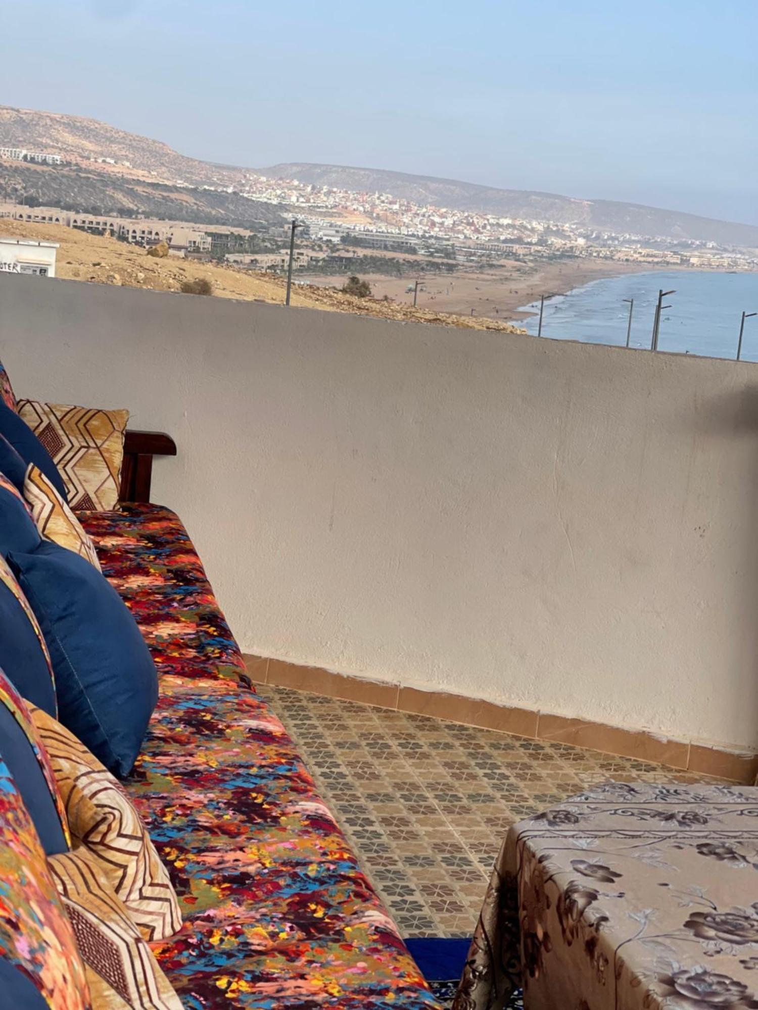 Yasurf Guesthouse Taghazout Dış mekan fotoğraf
